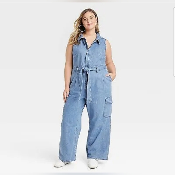 Women's Denim Cargo Jumpsuit - Universal Thread Medium Wash 16 - Picture 4 of 7